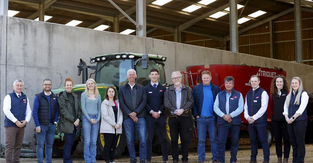 Abp Slaughter MPs tour ABP UK demonstration farm | News | Meat Management