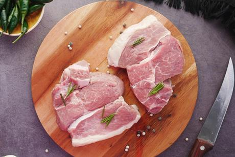 Raw pork slices