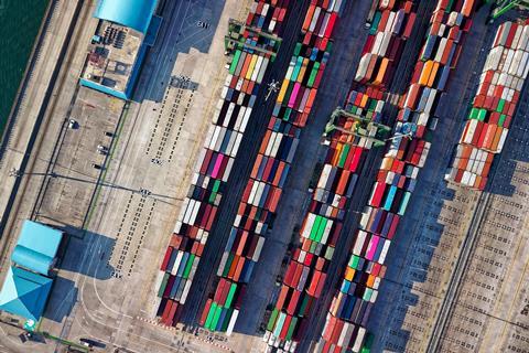 Shipping containers Pexels