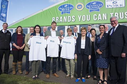 First Minister with Industry Leaders and Meat With Integrity Farmers e1561125511415