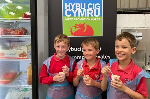 Children enjoy PGI Welsh Beef bolognaise HCC
