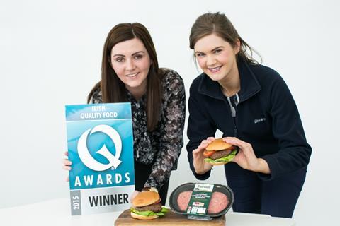 Jacqueline Fitzpatrick, Linden Foods' senior account manager and Gillian Armstrong, NPD at Linden Foods with the recent Irish Quality Food & Drink Award winning Lidl Inisvale Selection Irish Hereford Cheddar and Onion Beef Burgers. 