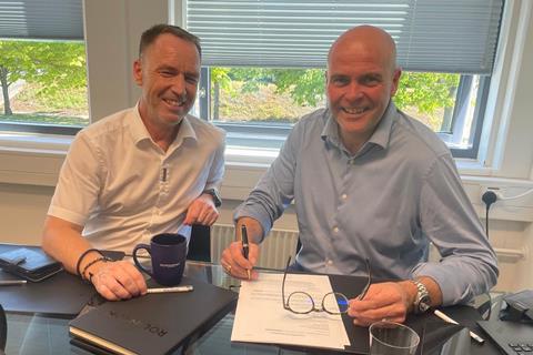 Scanvaegt Signing 1